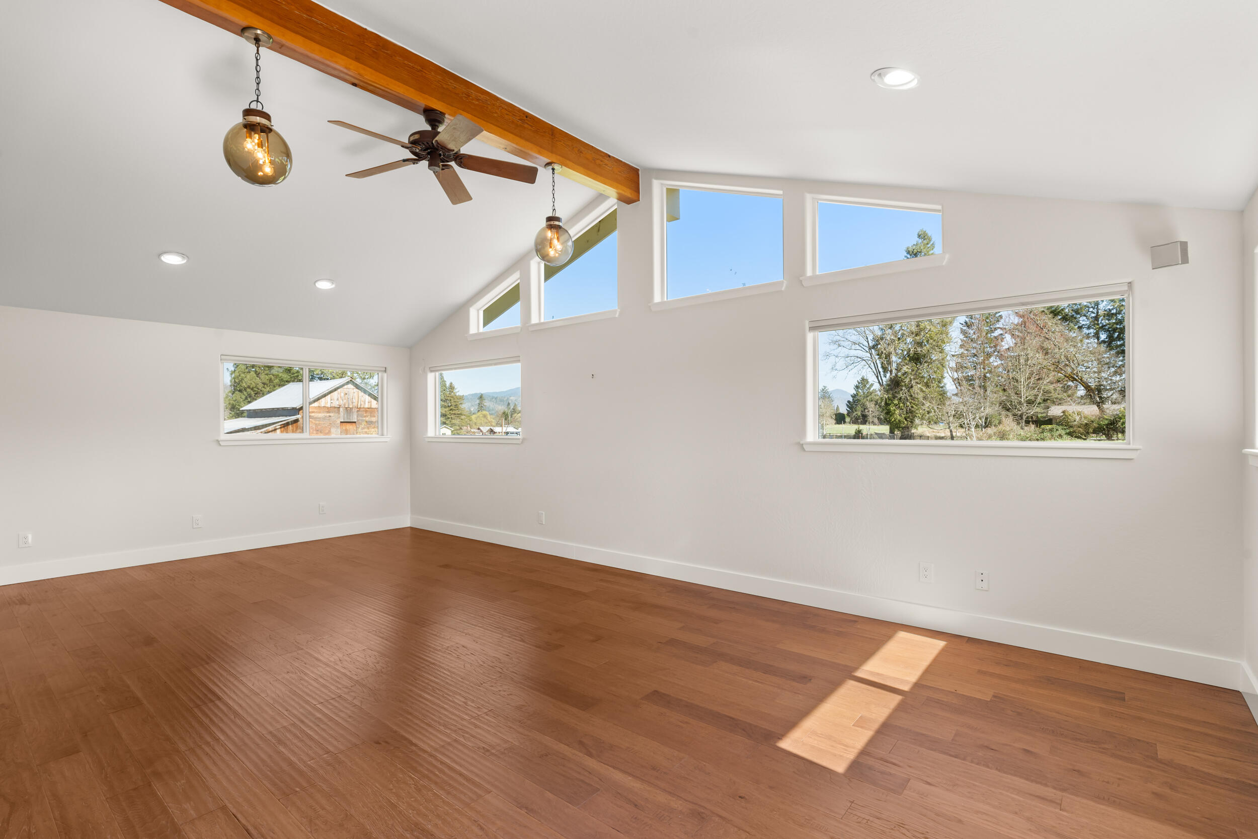 3497 Leonard Road Grants Pass, OR 97527 - Photo 29 of 49 30_3497 leonard road - 29