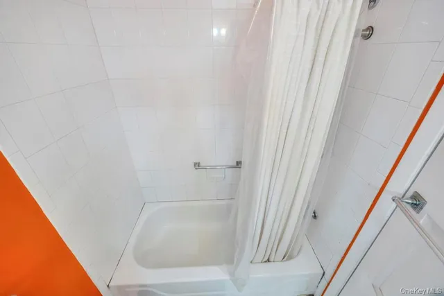 $989,000 | 89 Van Brunt Manor Road, Brookhaven, NY 11733