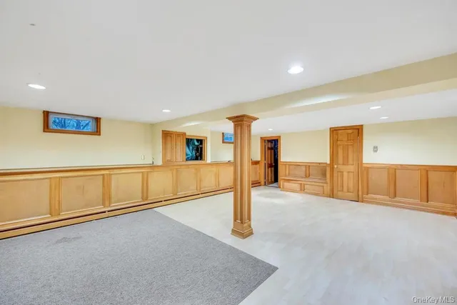 $989,000 | 89 Van Brunt Manor Road, Brookhaven, NY 11733