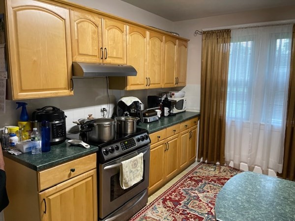 18-20 Coombs Road Worcester, MA 01602 - Photo 16 of 42 Gallery Image 16