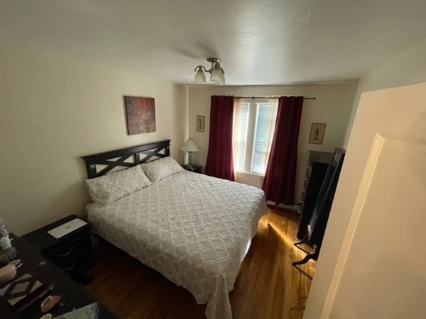 18-20 Coombs Road Worcester, MA 01602 - Photo 7 of 42 Gallery Image 7