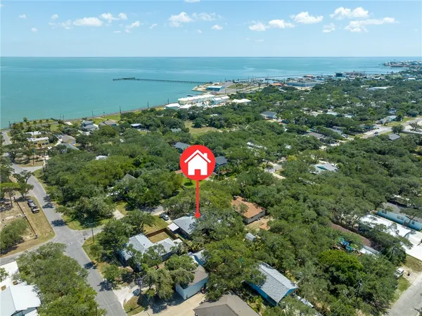 $275,000 | 613 North 5th Street, Fulton, TX 78358