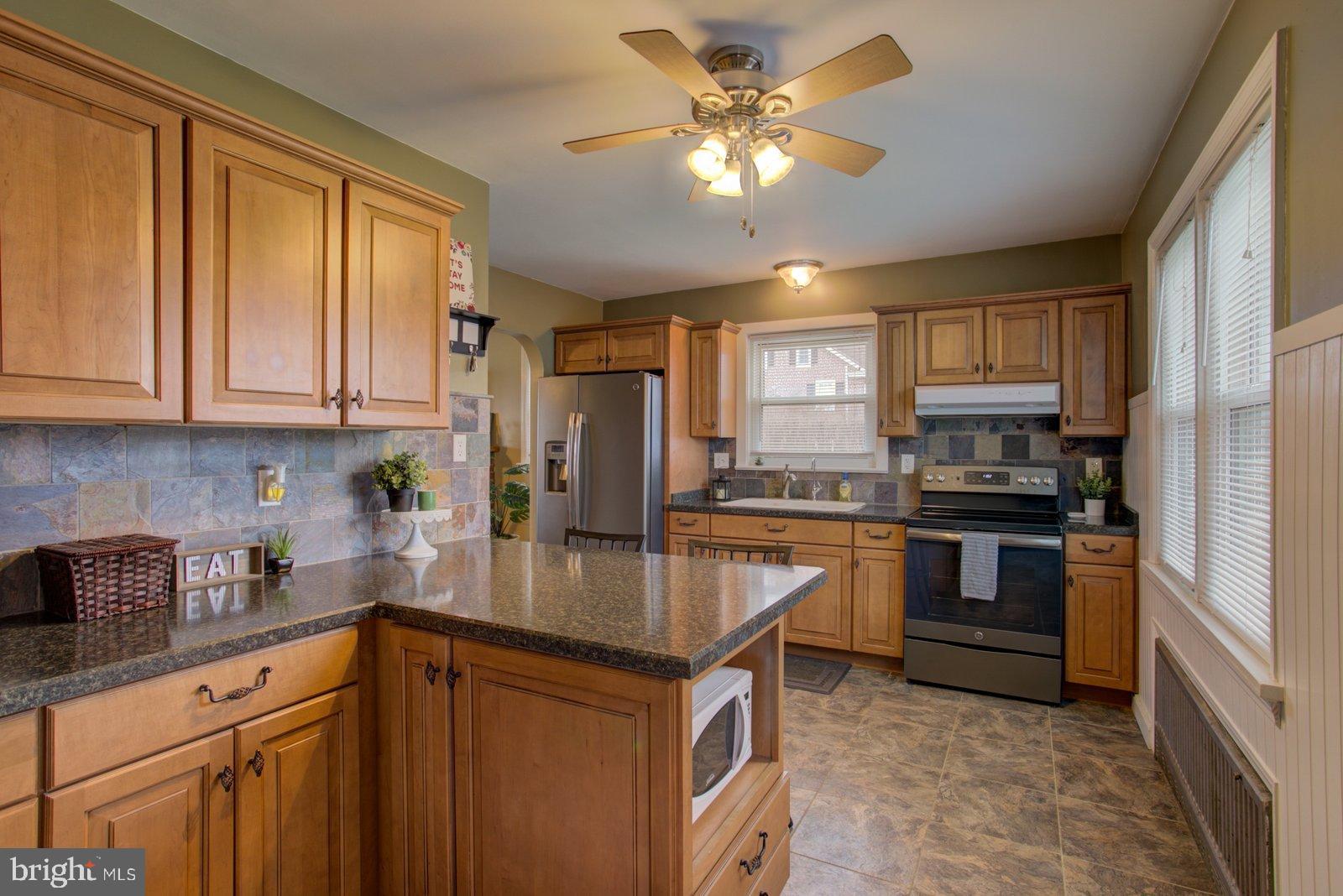 291 Camargo Road Quarryville, PA 17566 - Photo 3 of 29 Gallery Image 3