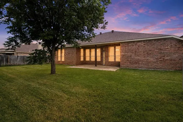 $399,000 | 219 Southpeak Lane, Ponder, TX 76259