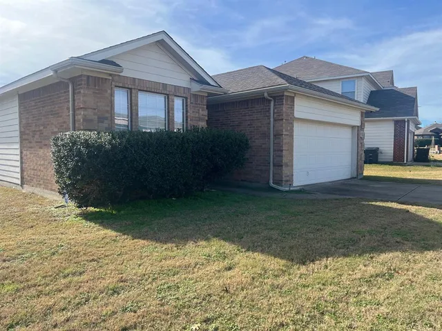 $272,450 | 9921 Henna Lane, Fort Worth, TX 76116