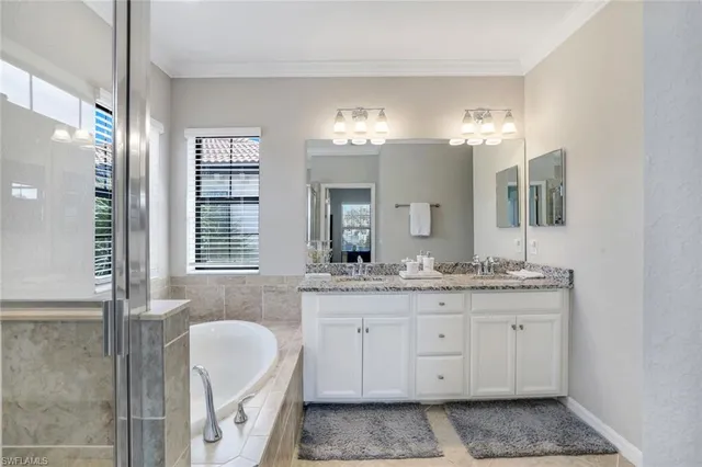 $3,500 | 1141 Antaras Court North, Unit 25, Naples, FL 34113