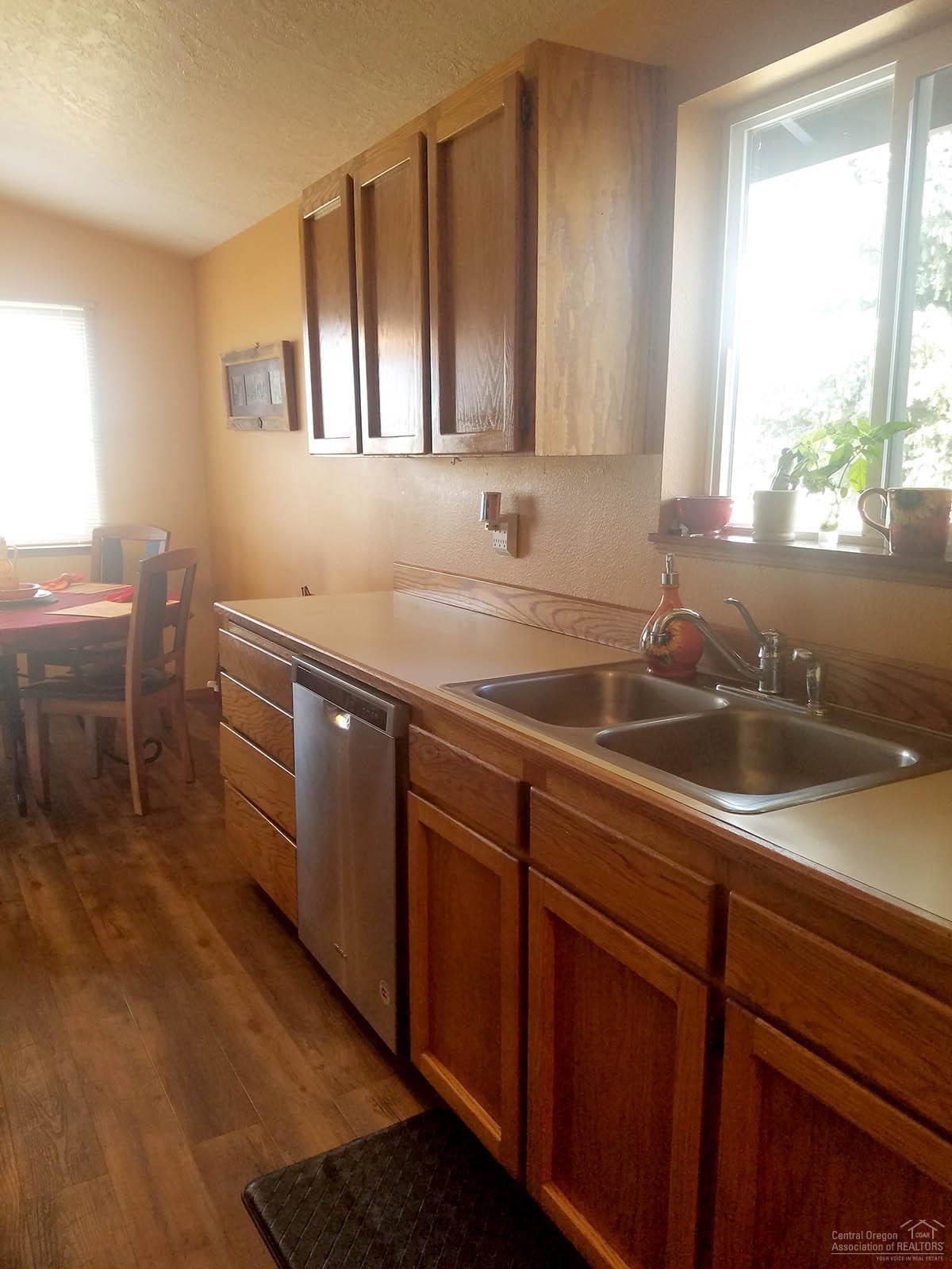 22221 Nelson Road Bend, OR 97701 - Photo 7 of 24 Gallery Image 7