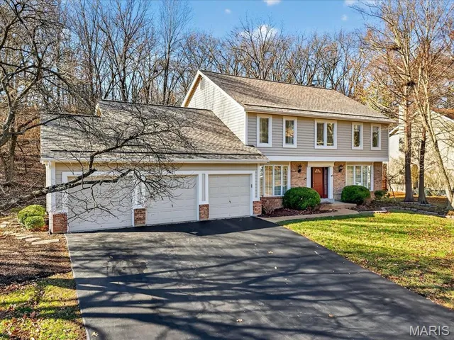 $585,000 | 401 Thunderhead Canyon Drive, Wildwood, MO 63011