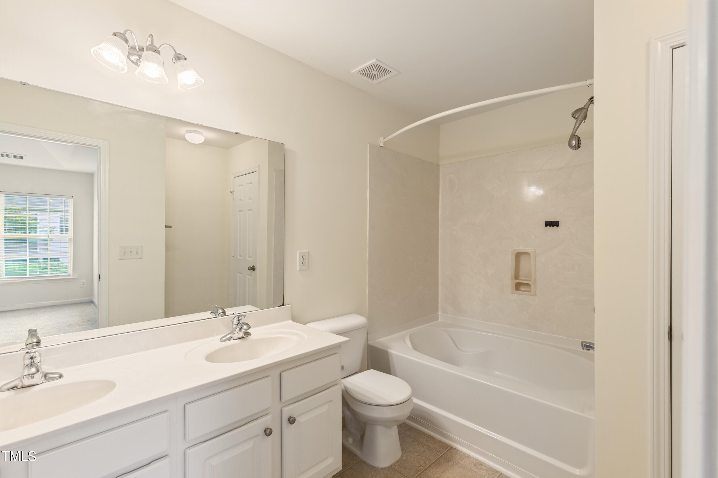 117 Cupp Court Raleigh, NC 27603 - Photo 33 of 41 img_8765