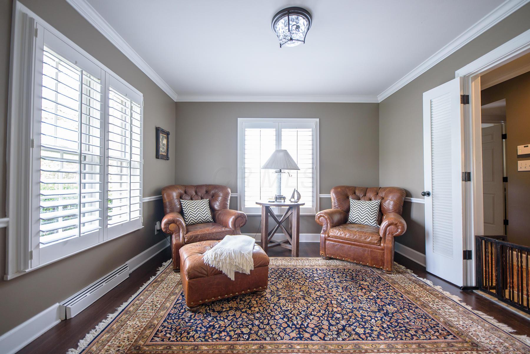 2245 Tremont Road Columbus, OH 43221 - Photo 4 of 24