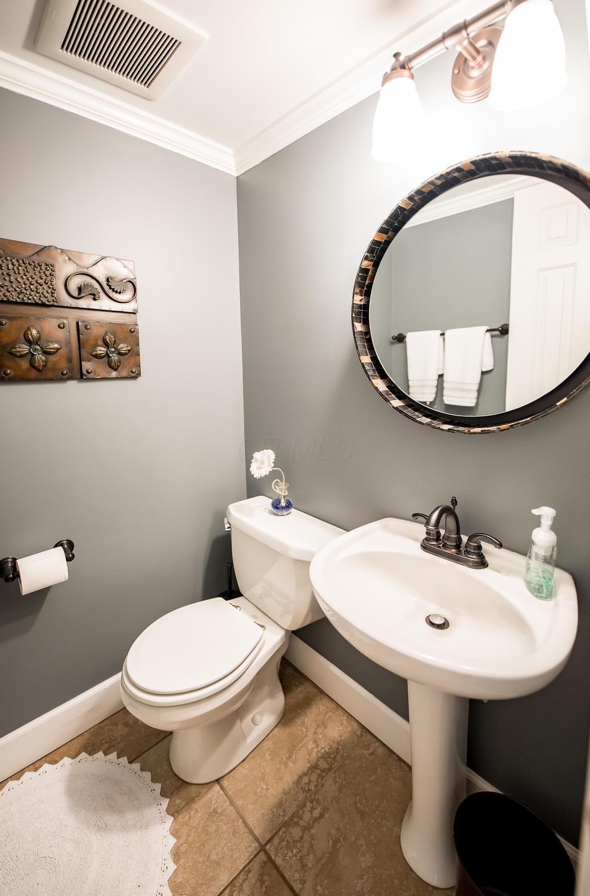 2245 Tremont Road Columbus, OH 43221 - Photo 10 of 24