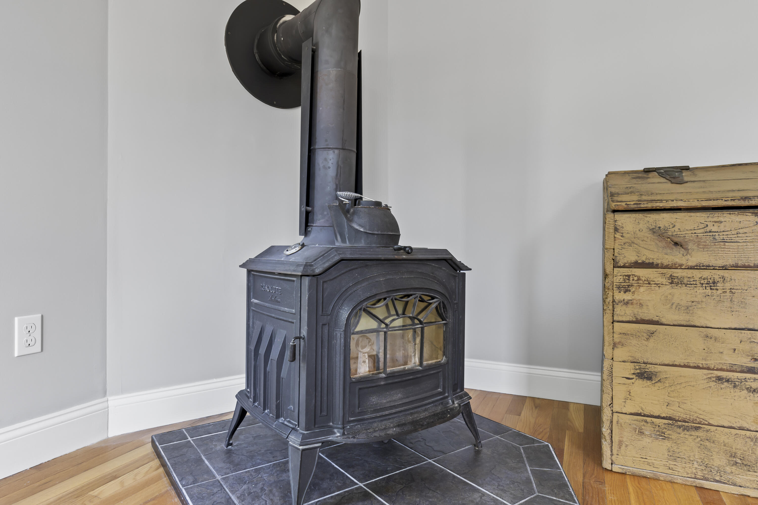 25 Clairmont Road Windham, ME 04062 - Photo 21 of 73 25 Clairmont Rd_121