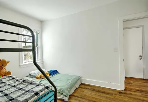 $2,200 | 68 Division Street, Unit 1, Lincoln, RI 02838