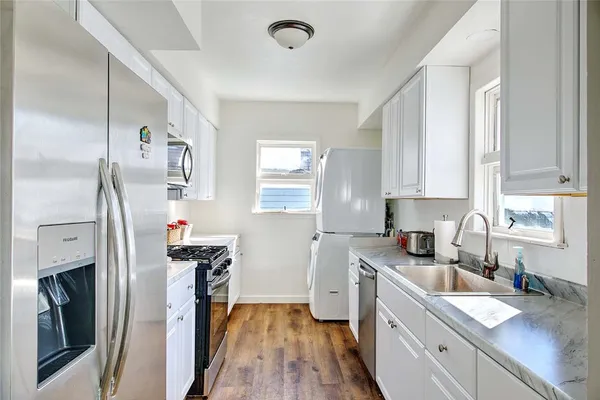 $2,200 | 68 Division Street, Unit 1, Lincoln, RI 02838