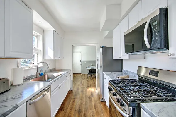 $2,200 | 68 Division Street, Unit 1, Lincoln, RI 02838