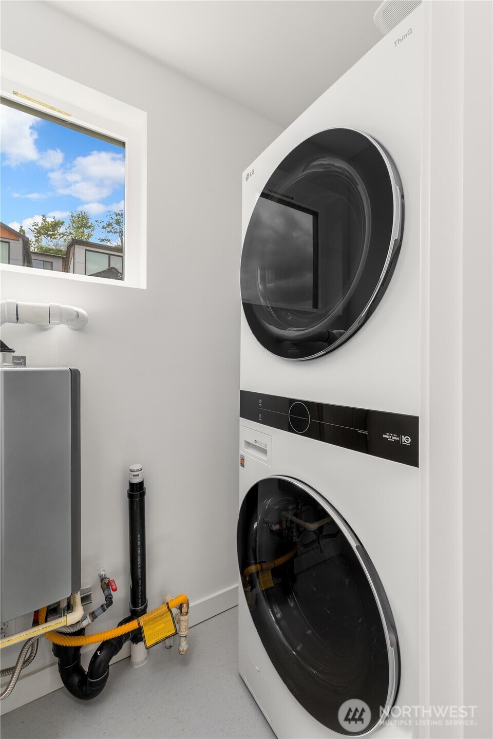 3901 South Cloverdale Street, Unit E Seattle, WA 98118 - Photo 20 of 29