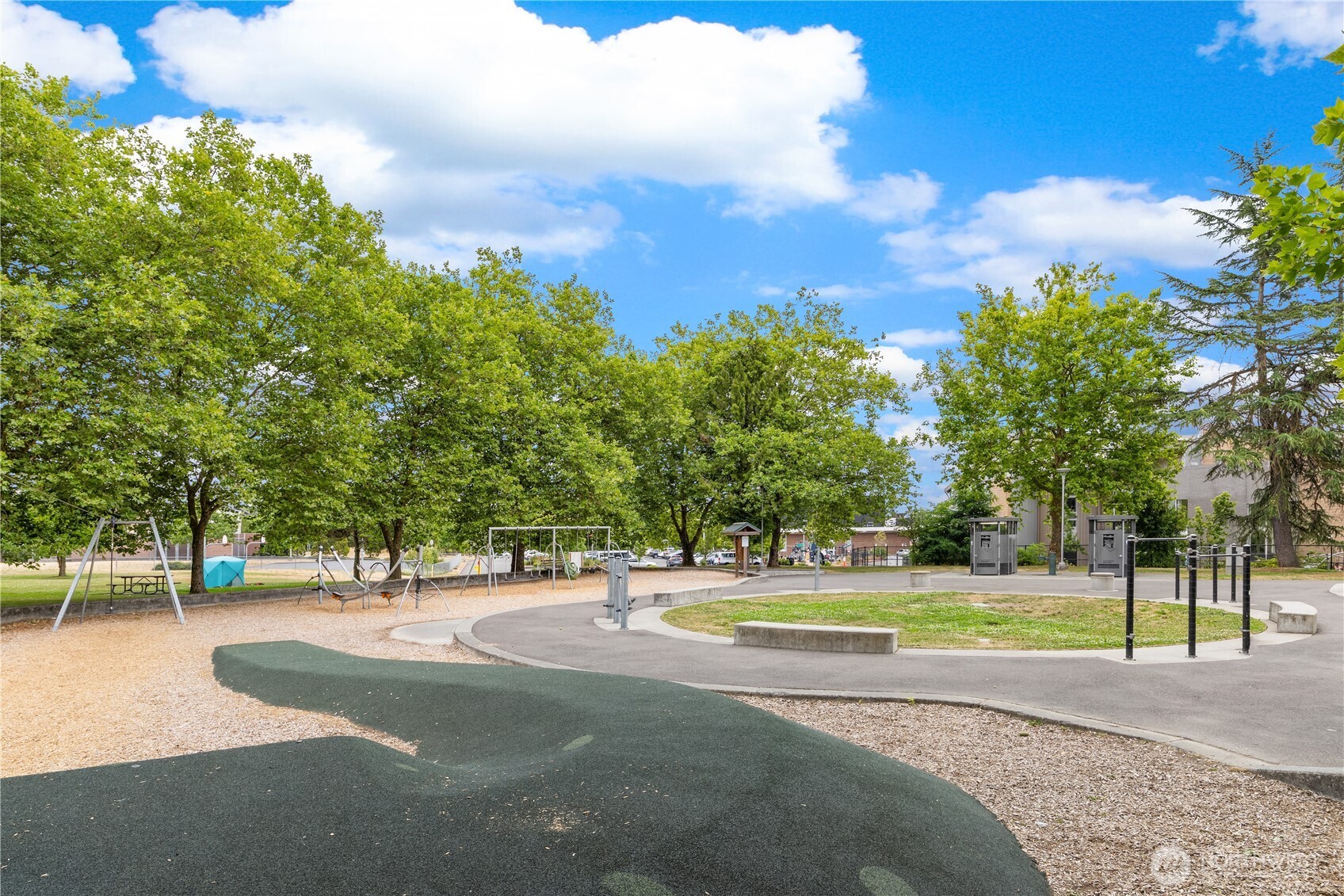 3901 South Cloverdale Street, Unit E Seattle, WA 98118 - Photo 29 of 29