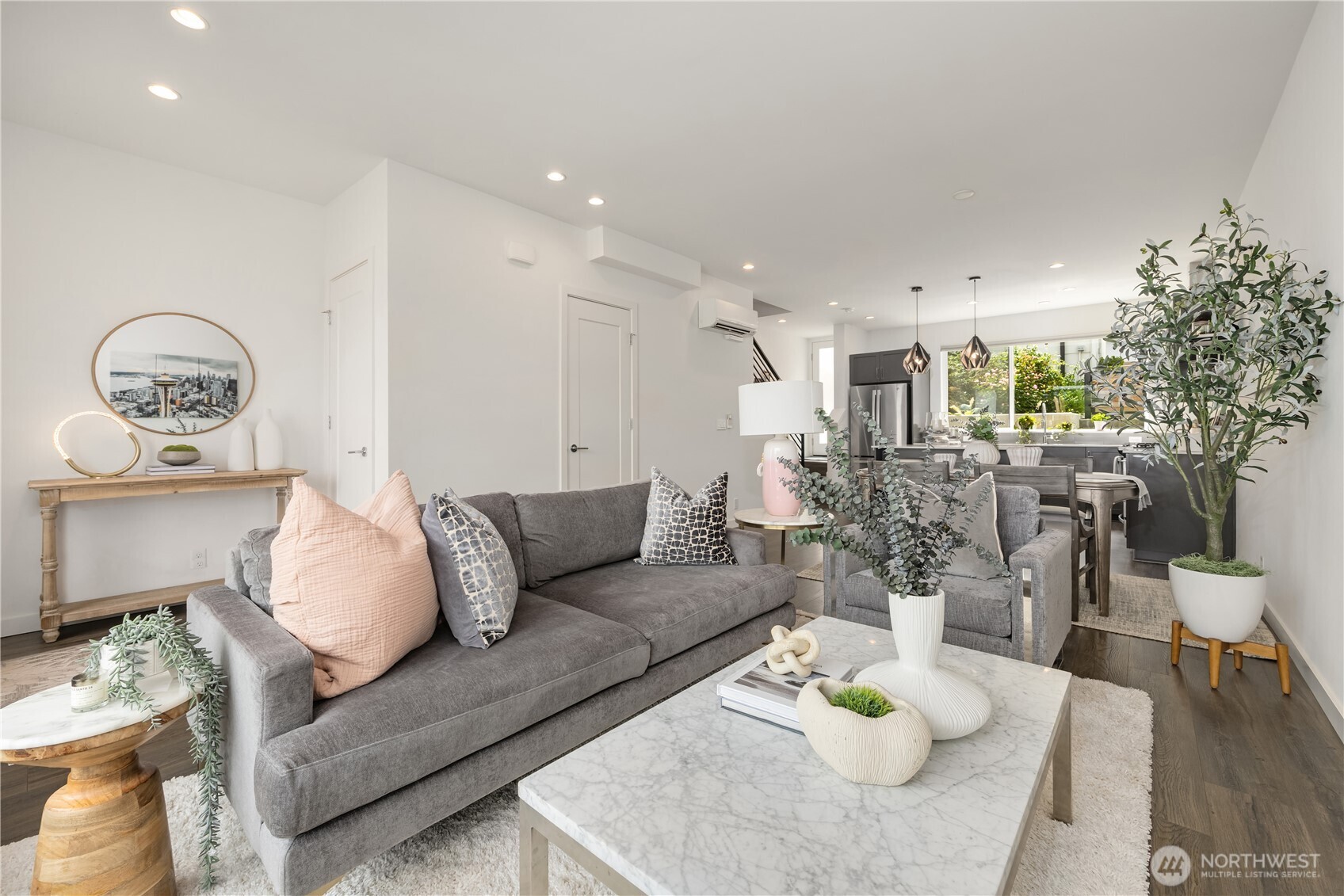 3901 South Cloverdale Street, Unit E Seattle, WA 98118 - Photo 8 of 29