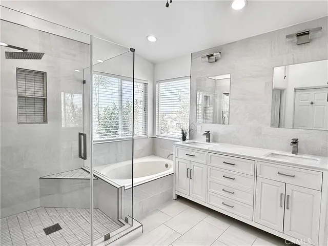 $4,950 | 937 South Nicole Way, Anaheim, CA 92808