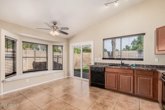 $385,000 | 21627 North 29th Drive, Phoenix, AZ 85027