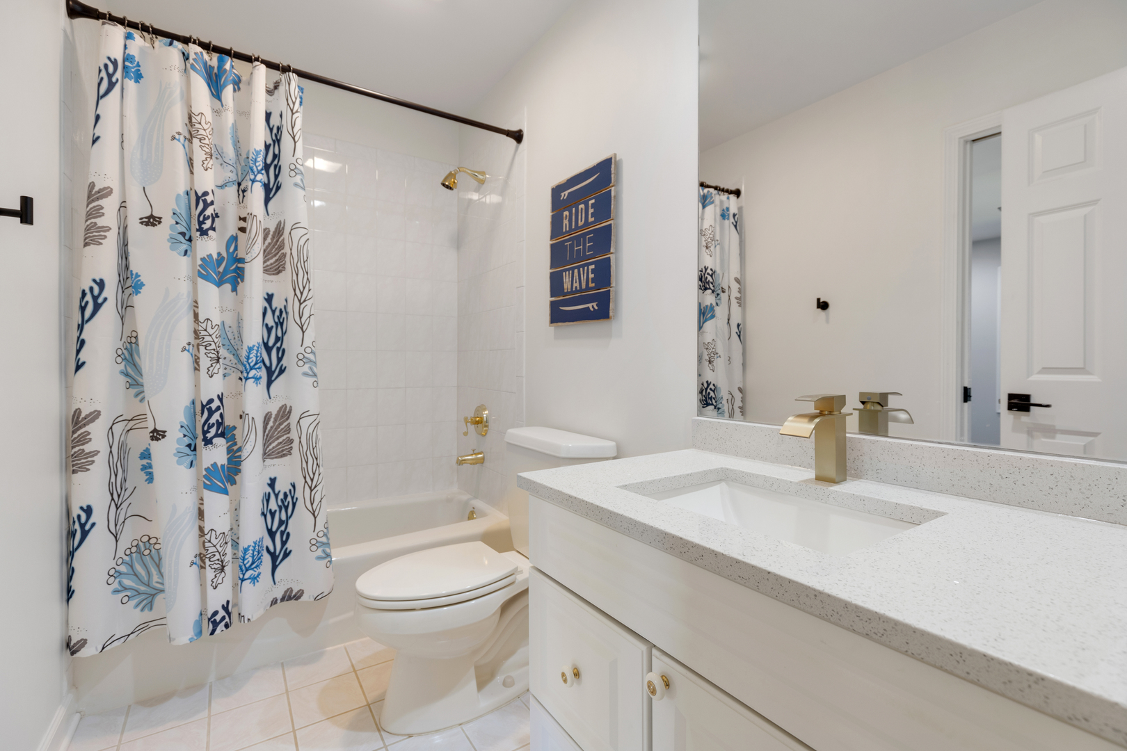 4469 Kettering Drive Long Grove, IL 60047 - Photo 22 of 45 a bathroom with a sink a toilet and shower
