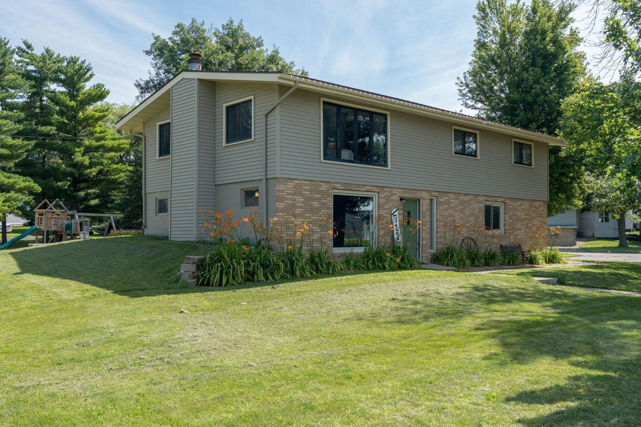 712 Pine Street Nicollet, MN 56074 - Photo 32 of 41