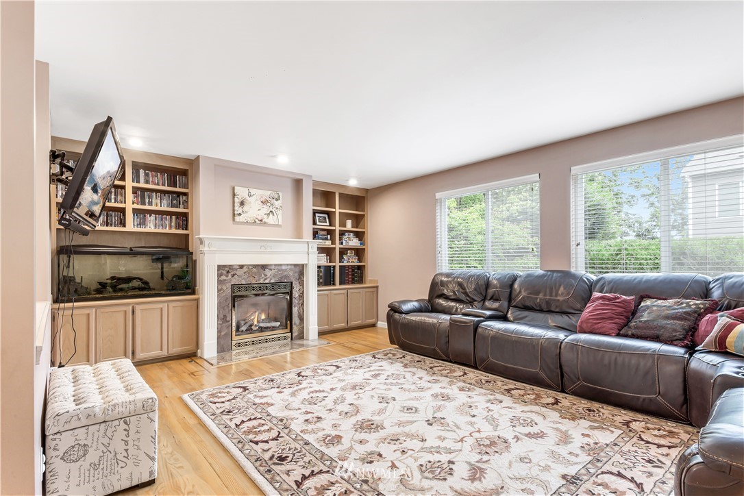 8812 Northeast 198th Street Bothell, WA 98011 - Photo 12 of 31 Gallery Image 12