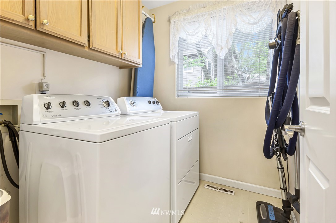 8812 Northeast 198th Street Bothell, WA 98011 - Photo 17 of 31 Gallery Image 17
