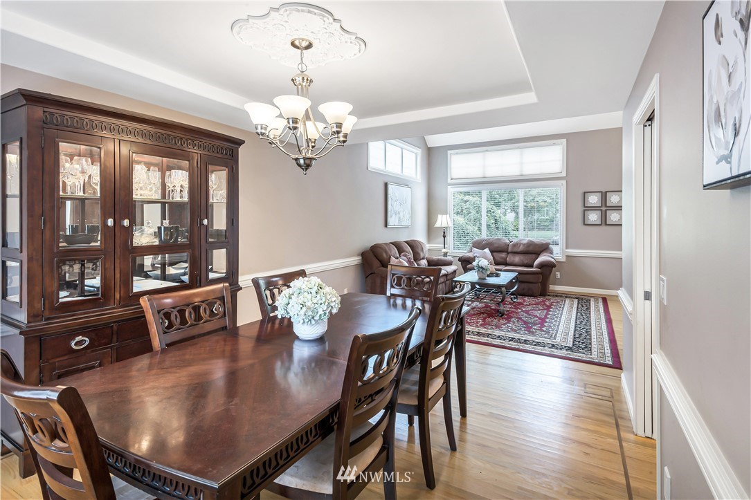 8812 Northeast 198th Street Bothell, WA 98011 - Photo 5 of 31 Gallery Image 5