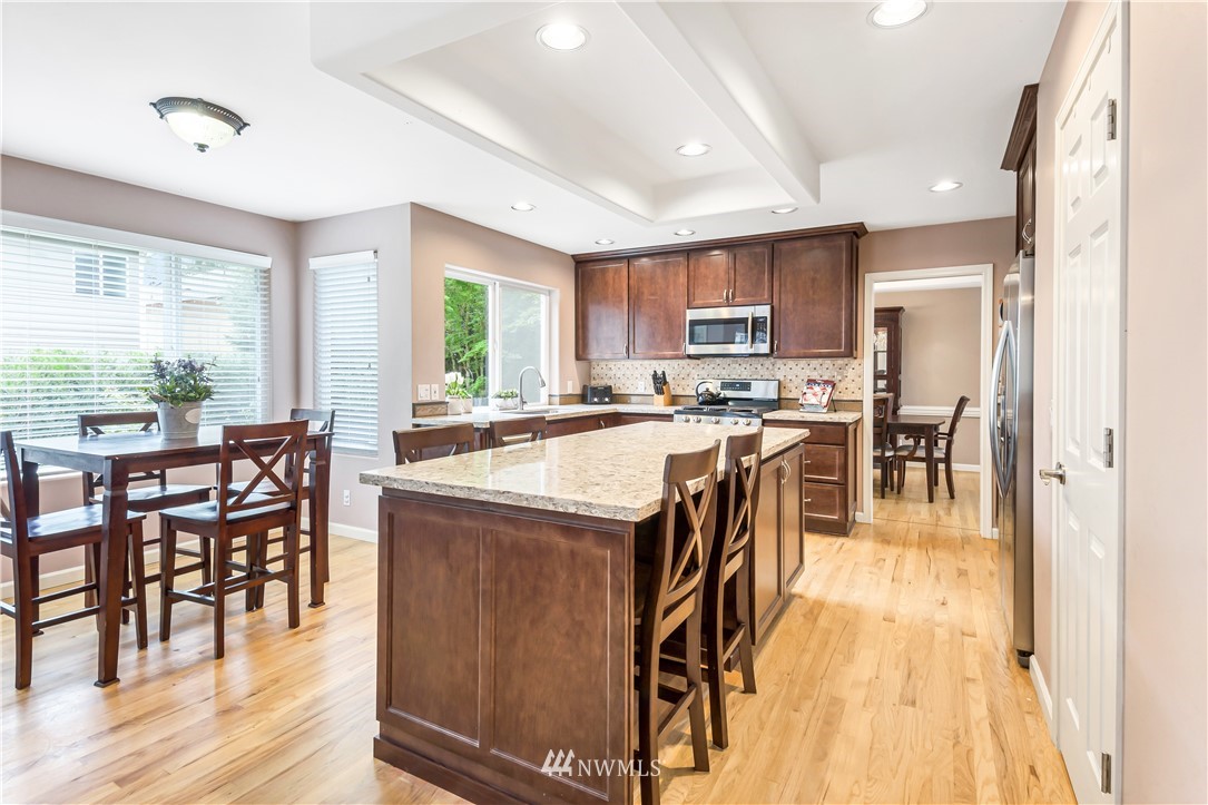 8812 Northeast 198th Street Bothell, WA 98011 - Photo 6 of 31 Gallery Image 6