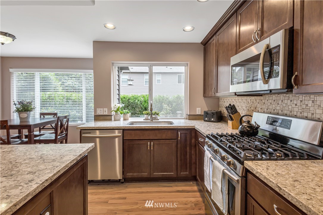 8812 Northeast 198th Street Bothell, WA 98011 - Photo 8 of 31 Gallery Image 8