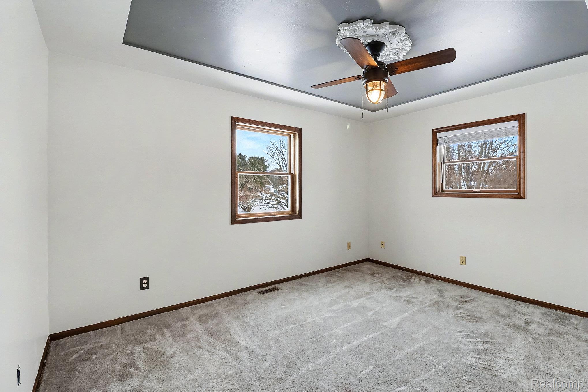13933 Bliven Road Byron, MI 48418 - Photo 18 of 35 018_file_749.jpg