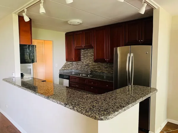 $1,950 | 225 South Rohlwing Road, Unit 518, Palatine, IL 60074