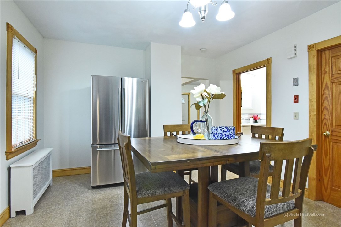58 Stone Street Coventry, RI 02816 - Photo 6 of 32 Dining area