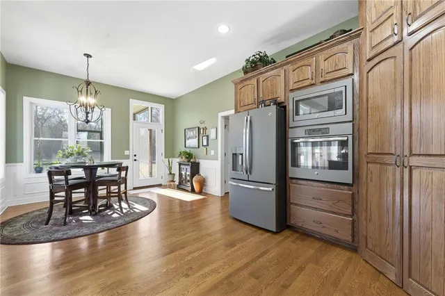 $665,000 | 900 Oakmont Drive, Lansing, KS 66043