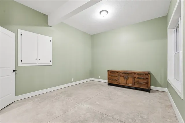 $665,000 | 900 Oakmont Drive, Lansing, KS 66043