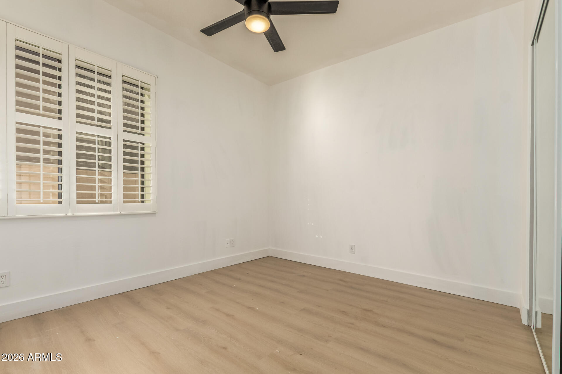 4843 East Estevan Road Phoenix, AZ 85054 - Photo 17 of 32 16 - Estevan