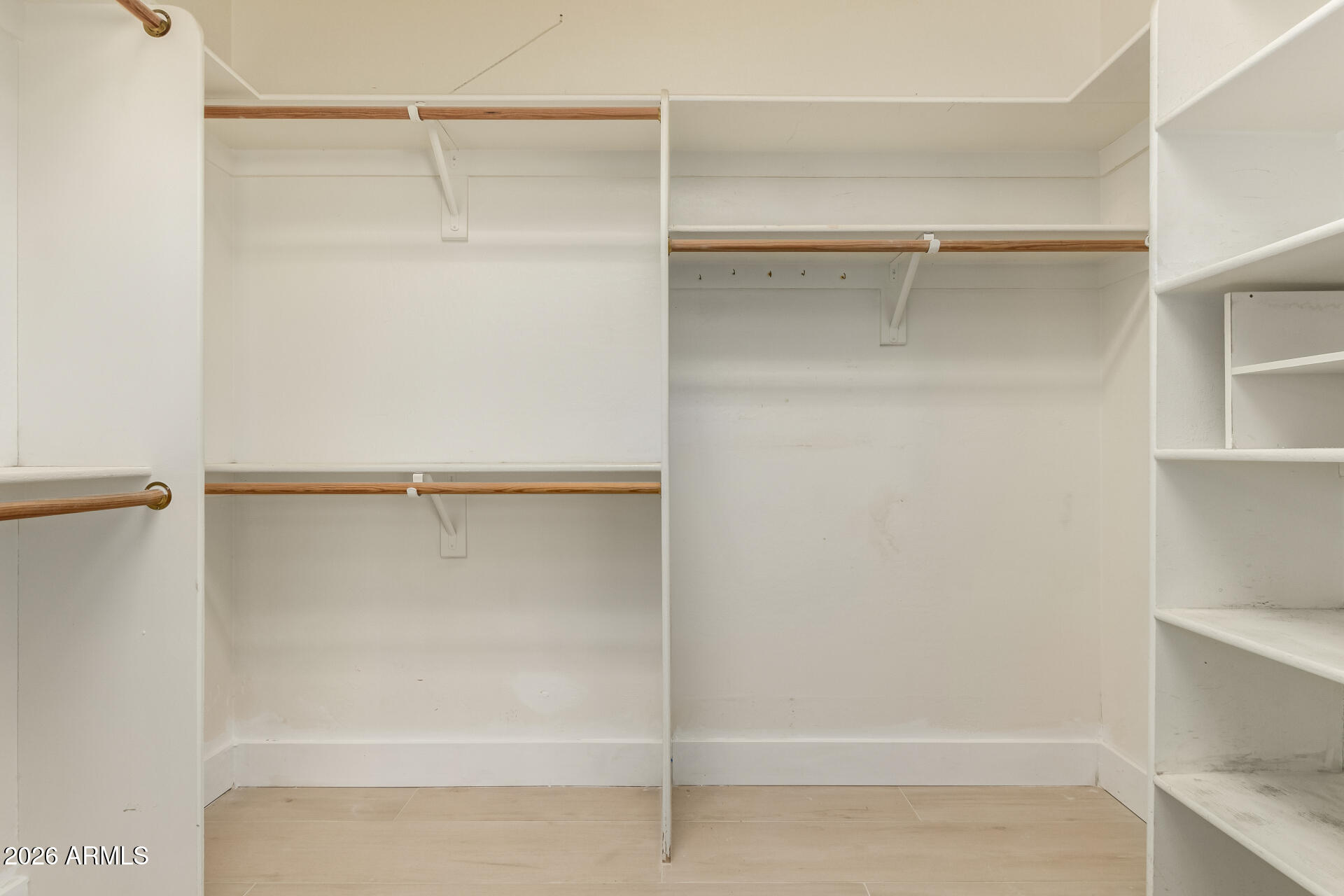 4843 East Estevan Road Phoenix, AZ 85054 - Photo 21 of 32 20 - Estevan