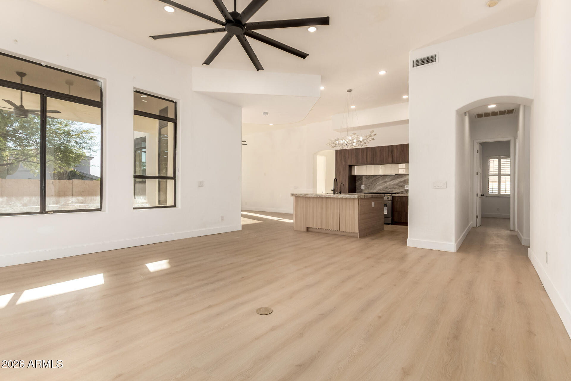 4843 East Estevan Road Phoenix, AZ 85054 - Photo 7 of 32 06 - Estevan