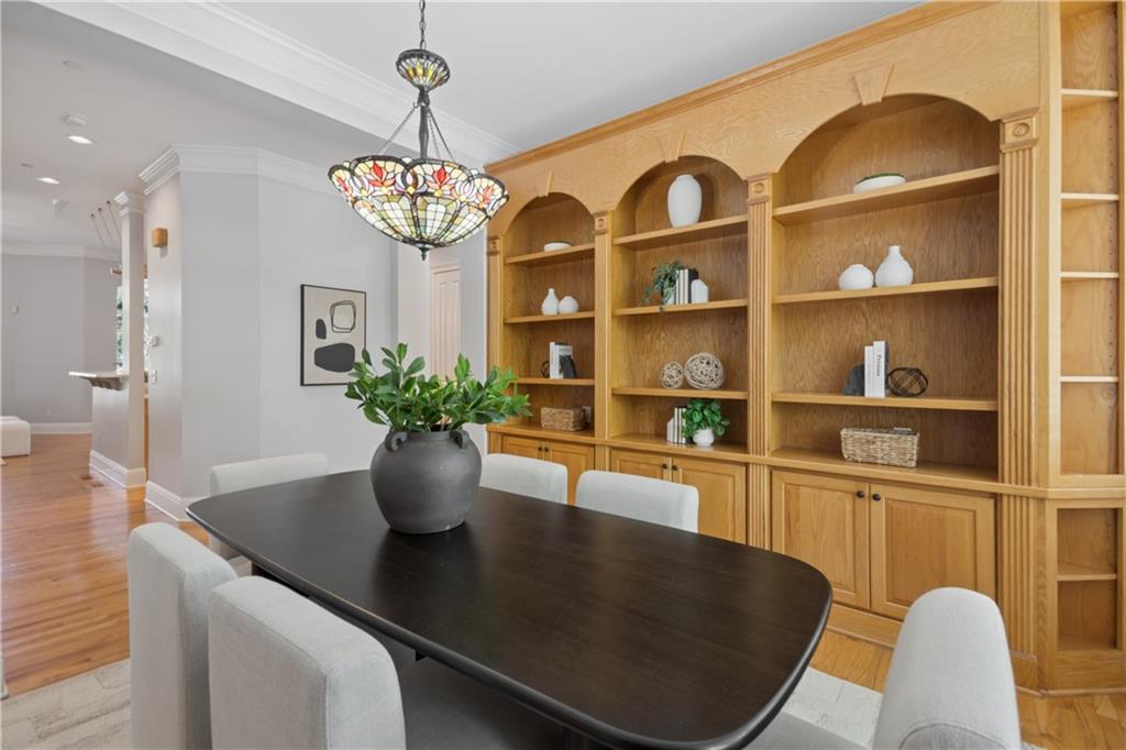 1048 Emory Parc Place Decatur, GA 30033 - Photo 6 of 40