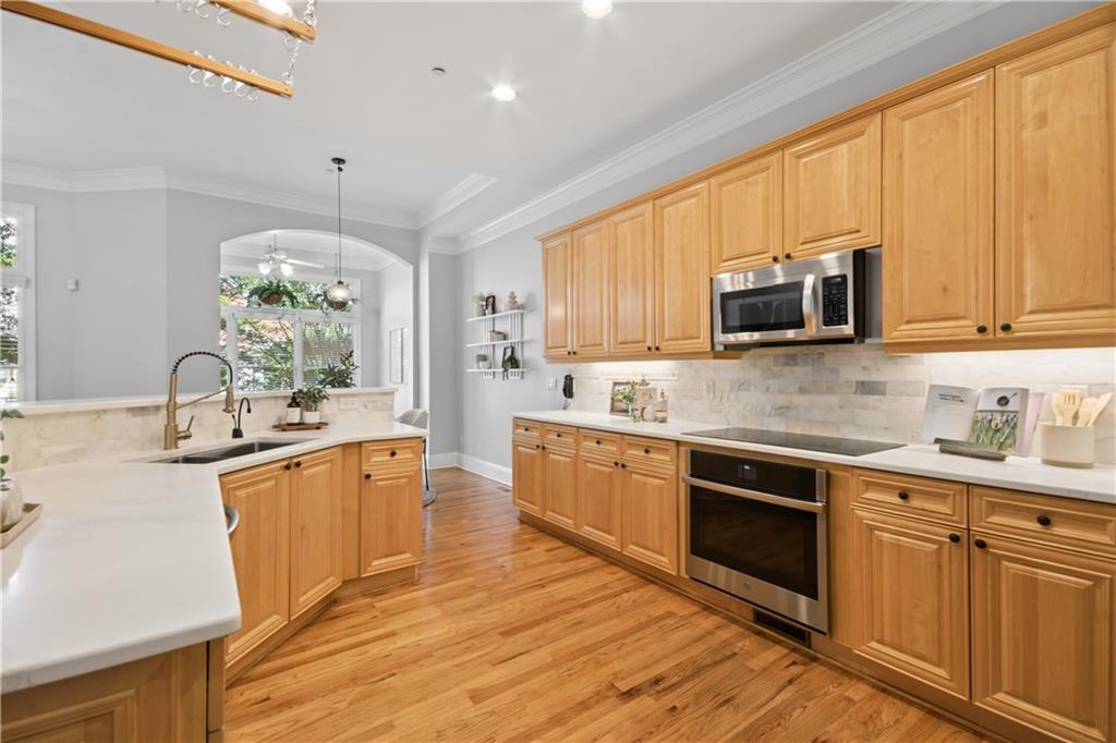 1048 Emory Parc Place Decatur, GA 30033 - Photo 9 of 40