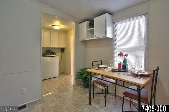 3294 Days Mill Road York, PA 17408 - Photo 7 of 25 Gallery Image 7