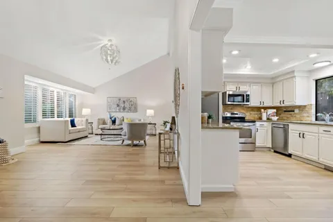 $1,400,000 | 17716 Columbia Drive, Castro Valley, CA 94552