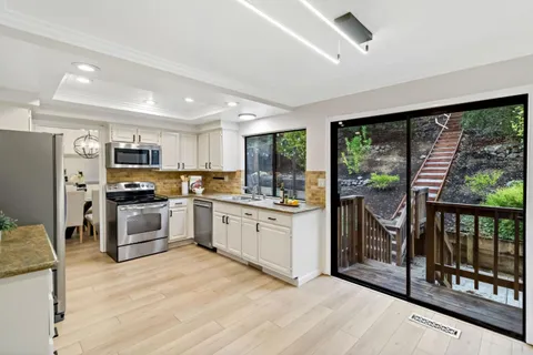 $1,400,000 | 17716 Columbia Drive, Castro Valley, CA 94552