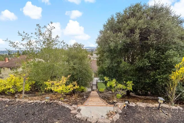 $1,400,000 | 17716 Columbia Drive, Castro Valley, CA 94552