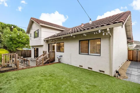 $1,400,000 | 17716 Columbia Drive, Castro Valley, CA 94552