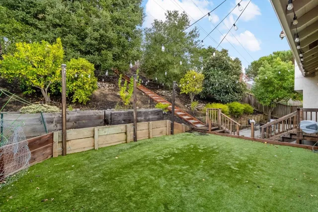 $1,400,000 | 17716 Columbia Drive, Castro Valley, CA 94552