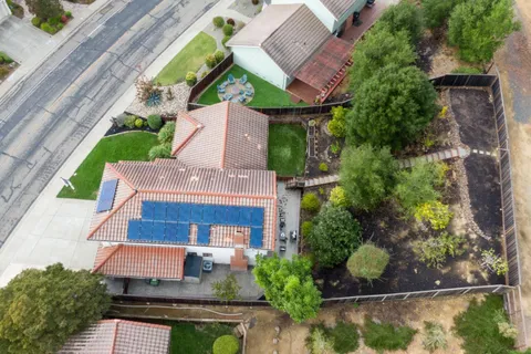 $1,400,000 | 17716 Columbia Drive, Castro Valley, CA 94552