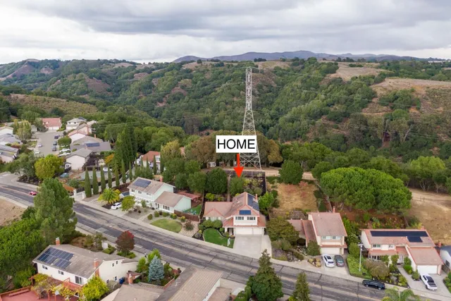 $1,400,000 | 17716 Columbia Drive, Castro Valley, CA 94552
