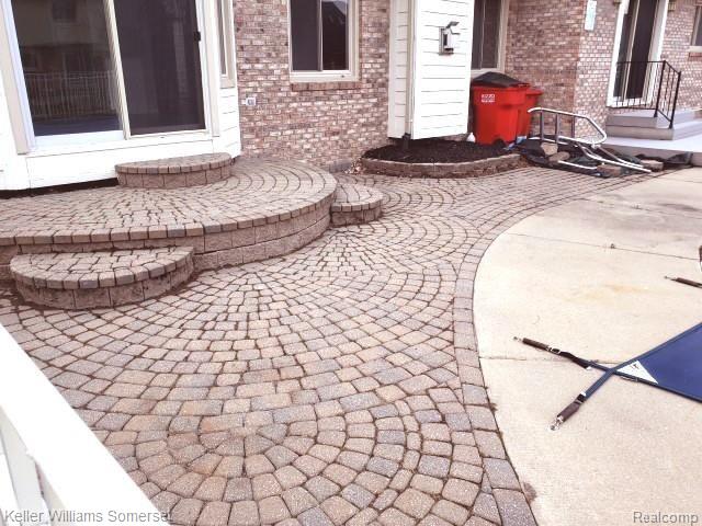 46682 West Ridge Drive Macomb, MI 48044 - Photo 7 of 41 20191125_153140 (Small).jpg